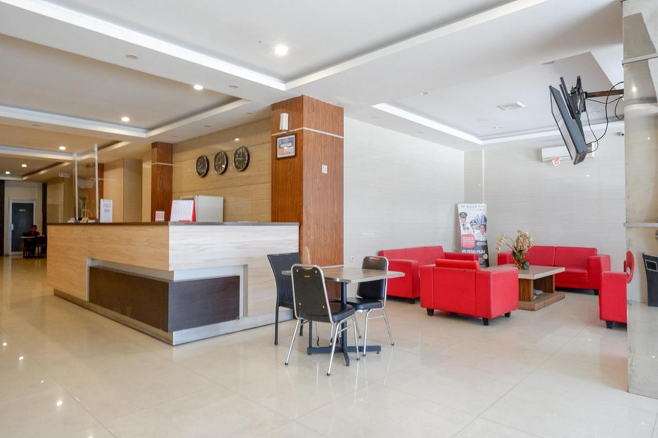 Reddoorz Plus At Grand Pacifik Hotel Μακασάρ Εξωτερικό φωτογραφία